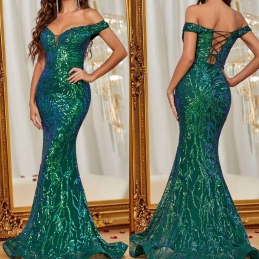 Green Contrast Sequined off the shoulder Mermaid Maxi Gown